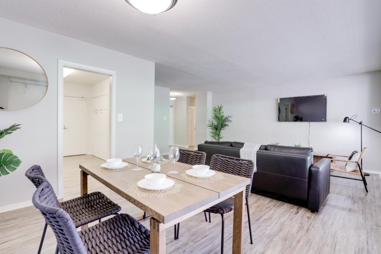 Modern Apartment At Crystal City Arlington Exterior photo